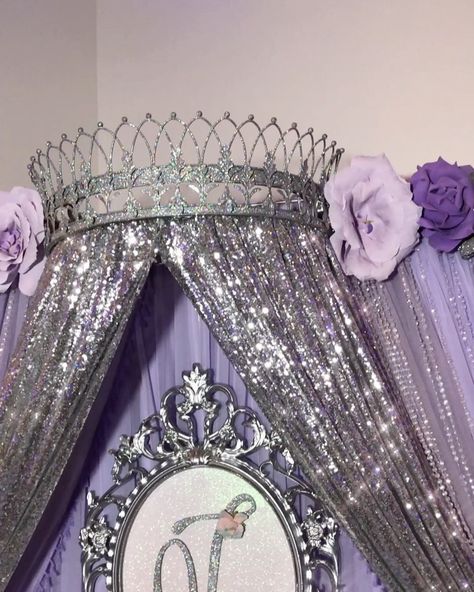 Royal Backdrop Ideas, Quinceanera Backdrop Ideas Head Tables, Quinceañera Backdrop Ideas, 15 Backdrop, Quinceanera Backdrop Ideas, Quince Backdrop Ideas, Royal Backdrop, Crown Backdrop, Royalty Party