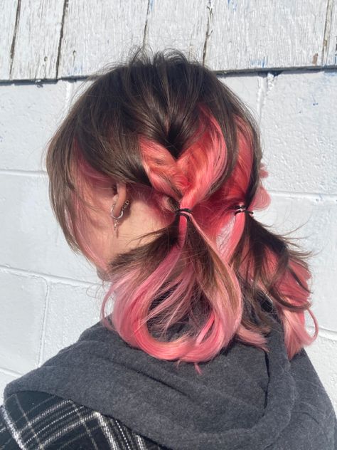 Peekaboo Hair Medium Length, Pink Peekaboo Hair Short, Brown With Pink Peekaboo, Pink And Purple Hair Peekaboo, Peekaboo Hair Color Shoulder Length, Brown And Pink Hair Peekaboo, Brown Hair With Dyed Tips, Peekaboo Wolfcut, Pink Underlayer Hair