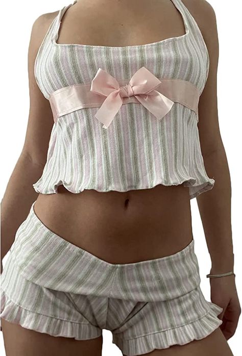 Crop Top Camisole, Cute Streetwear, Vintage Vacation, Fairycore Aesthetic, Aesthetic Retro, Girls Crop Tops, High Waist Shorts, Crop Top And Shorts, Cute Crop Tops