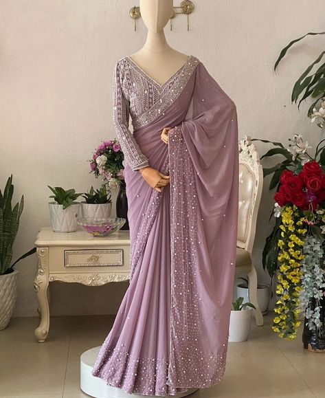 Saare Design Latest, Dresses For Farewell Party In School, Latest Saree Designs Party Wear, Full Sleeve Saree, Work Sarees Party Wear, Sarees For Wedding Function, Farewell Sarees School, School Farewell, Pakistani Saree