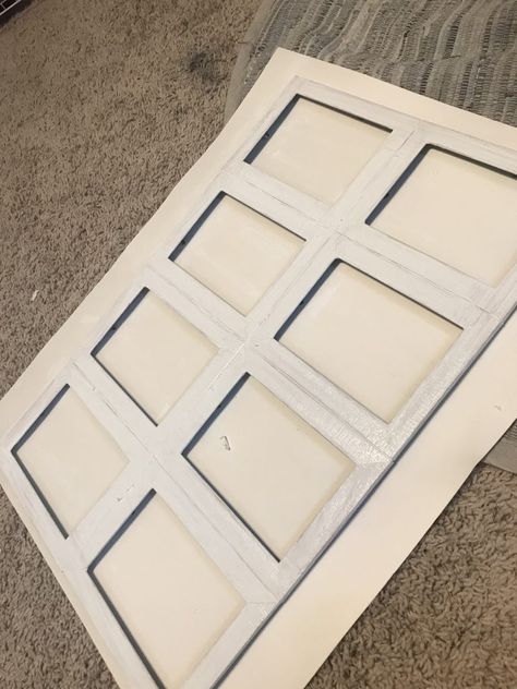 Diy Farmhouse Window Frame, Diy Window Decorations, Antique Windows Repurposed, Window Pane Picture Frame, Diy Window Frame, Window Picture Frame, Farmhouse Photo Frames, Window Frame Decor, Window Frame Picture