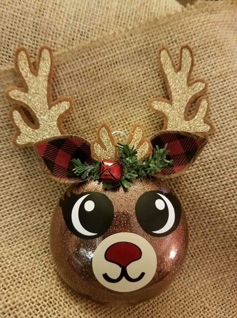 Bauble Craft, Make Your Own Christmas Ornaments, Christmas Candy Jars, Diy Christmas Candy, Reindeer Ornament, Ornaments For Christmas, Christmas Crafts For Kids To Make, Fun Christmas Crafts, Glitter Ornaments