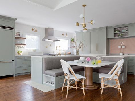 Kitchen Island With Bench Seating, Kitchen Booths, Dark Wood Dining Table, Traditional Dining Chairs, Eclectic Dining Room, Eclectic Dining, Kitchen Banquette, Kitchen Island With Seating, Banquette Seating