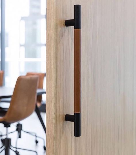 Sleek details... we love when people take the time to add details which always get noticed and really add character to projects.  These Australian-made hard wood entry door handles from @mademeasure are wrapped in leather. These give you a beautiful tactile and visual effect each time the doors are open. Would love to use these on a future project. 📷  @pablo_veiga via @mademeasure Bar Door, Entry Door Handles, Door Handles Modern, Black Stool, Timber Table, Black Door Handles, Timber Panelling, Office Door, Software Company