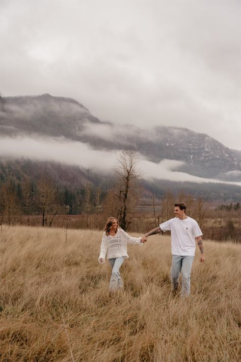 Oregon Photographer | Hay Field Photos | Engagement Photos | Couples Photoshoot | PNW | Candid Photos | Engagement Session | Photo Session Ideas | Posing Ideas | Oregon Session | Engaged Photos | Couples Photos | Mountian photos