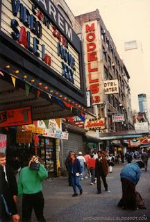 Mitch O'Connell: Vintage 1980s snapshots of the seedy and sensational lost 42nd Street! Bard College, Harlem New York, Vintage Theatre, New Drone, 42nd Street, Long Gone, New York Life, Amazing Buildings, Vintage New York