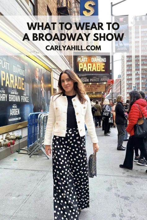 What to Wear to a Broadway Show Hamilton Play Outfit, Matinee Outfit Theatre Winter, Outfit To Wear To Broadway Show, Outfit For A Theater Show, Play Outfit Theater Fall, Fall Theater Outfits, Broadway Winter Outfit, What To Wear To A Broadway Play, Afternoon Theatre Outfit