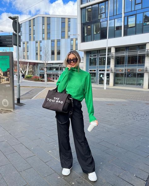 Alexx Coll on Instagram: “Sunday morning breakfast dates >>>” Alexx Coll, Breakfast Dates, Conference Outfit, Sunday Morning Breakfast, Morning Breakfast, Fall Outfits Women, Sunday Morning, Casual Chic, Everyday Fashion