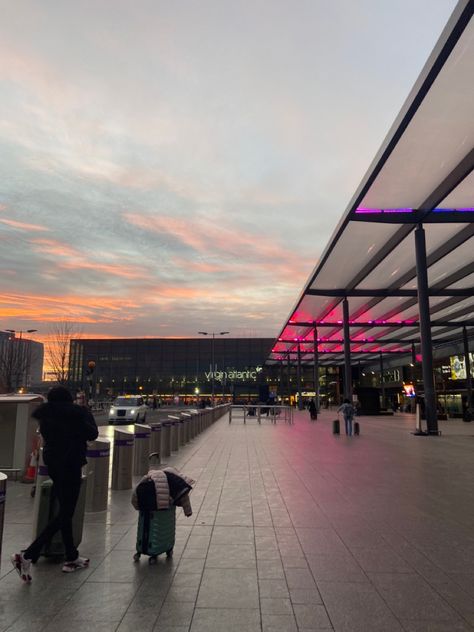 Sunrise early morning airport heathrow aesthetic Airport Morning Aesthetic, Early Morning Flights Aesthetic, Heathrow Aesthetic, Early Airport Aesthetic, London Heathrow Airport Aesthetic, Early Morning Airport Aesthetic, Airport Terminal Aesthetic, London Heathrow Airport Snapchat, London Morning Aesthetic