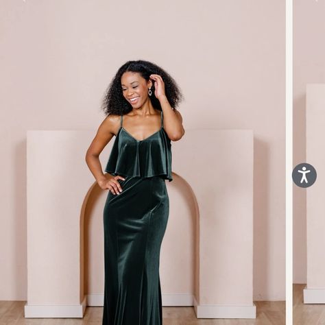 Revelry Riley Convertible Velvet Dress in classic emerald (614) Velvet Bridesmaid Dress, Velvet Bridesmaid, Burgundy Velvet Dress, Wedding Parties Colors, Velvet Maxi Dress, Bridesmaid Dress Colors, Wedding Look, Ruffled Top, Dress Home