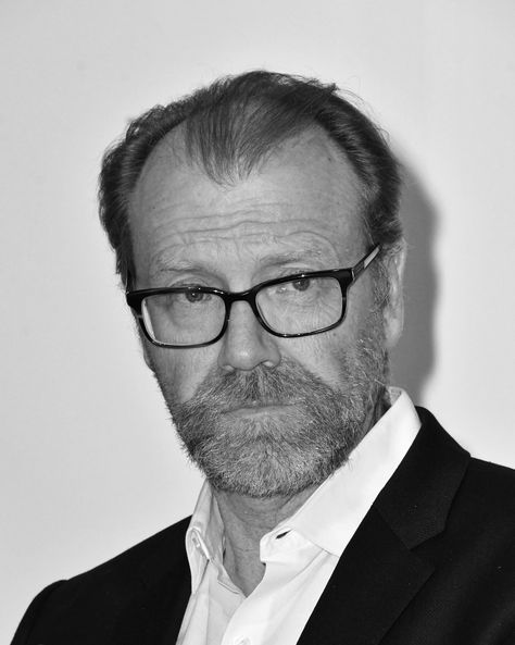 George Saunders on Surprising Himself | The New Yorker George Saunders, Flannery O’connor, Shirley Jackson, Nikolai Gogol, Washington Irving, Best Short Stories, Character Change, Famous Novels, Story Writer