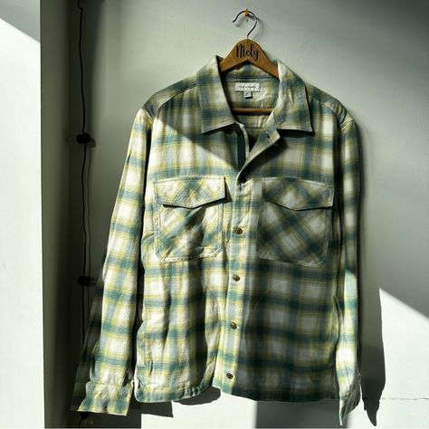 Nwot Size Medium Men’s Flannel Green And Yellow Green Flannel Shirt, Yellow Flannel, Laser Cut Panels, Flannel Outfits, Green Flannel, Vintage Flannel, Flannel Jacket, Green And Yellow, Pin Board