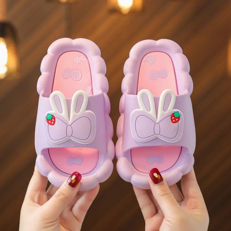 Purple Slippers, طفلة حديثة الولادة, Slippers Kids, Cartoon Bow, Mom Dr, Slippers Cute, Soft Slippers, Kids Slippers, Summer Slippers