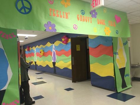 Homecoming Hallways, Decorate Hallway, School Hallway Decorations, Hallway Decorations, Rally Idea, 70’s Decor, Homecoming Decorations, 60s Theme, Homecoming Themes