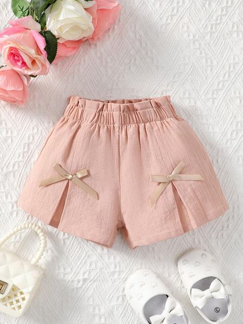 Kids Dress Collection, Baby Dress Design, Baby Dress Patterns, Plain Shorts, Baby Bottoms, Baby Bow