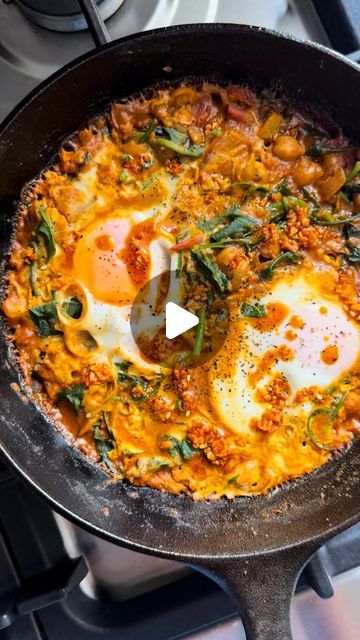 Thevi's Kitchen 🇲🇾 on Instagram: "Still on Eggs 🍳 

I’m always thinking about curry. That’s my forever comfort food. This recipe is like a shakshuka, but I’ve added chickpeas and curry powder to satisfy my curry-cravings. Once the chickpeas are cooked in the curry, I’ve mash some with my spoon to make the curry thicker. Threw in some baby spinach too. 

This is a protein-packed dish that’s not only nourishing but oh so delicious!

Here are the ingredients, in order of appearance:

Cooking oil
Sliced onions
Mixed spices (mustard, fenugreek and cumin seeds)
Sliced garlic
Tomatoes 
Curry powder
Chickpeas (canned - rinsed and drained)
Salt
Water
Oatmilk
Baby spinach 
Eggs
Crispy chilli garlic
Black pepper

If you don’t add the eggs, this is a yummy vegan curry for one 🫶🏼

#theviskitchen # Shakshuka Eggs, How To Make Shakshuka, Super Healthy Breakfast, Shakshuka Recipe, Shakshuka Recipes, Tomato Curry, Amazing Breakfast, Eggs Breakfast, Spinach Egg