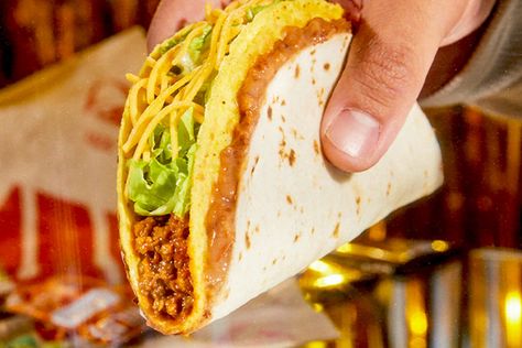 Double Decker Tacos, Double Decker Taco, Restaurant Trends, People Food, Trending Recipes, Most Popular Recipes, Taco Bell, Healthy Lifestyle Tips, Interesting News