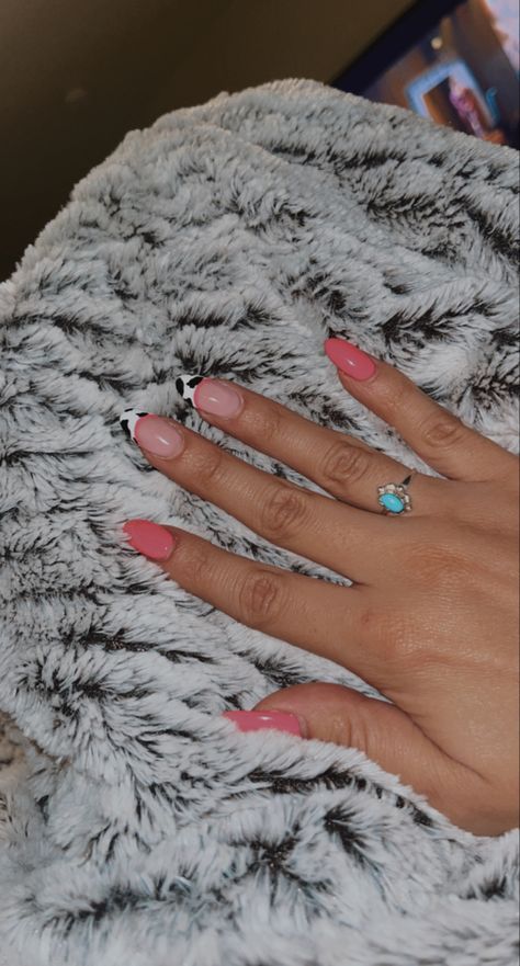 Nfr Nails Designs, Western Style Nails, Country Acrylic Nails, Rodeo Nails, Cow Print Nails, Cowboy Nails, Country Glam, Cheetah Print Nails, Western Nails