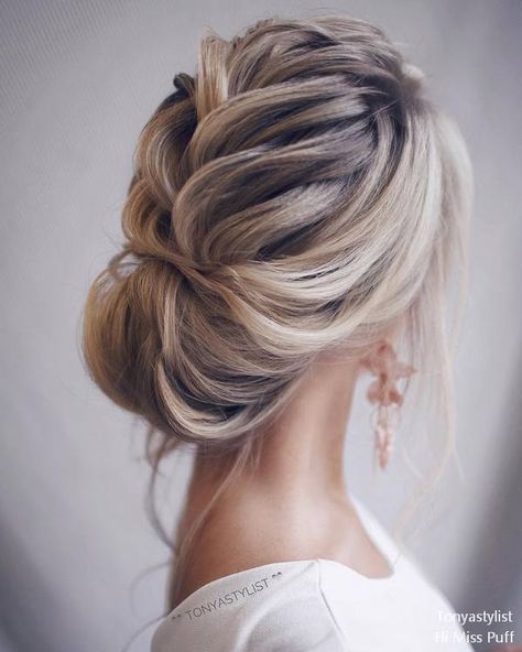 Tonya Pushkareva Long Wedding Hairstyles and Updos – Page 2 – Hi Miss Puff Sanggul Modern, Goddess Vibes, Wedding Instagram, Holiday Hair, Elegant Wedding Hair, Peinados Recogidos, Best Wedding Hairstyles, Low Bun, Penteado Cabelo Curto