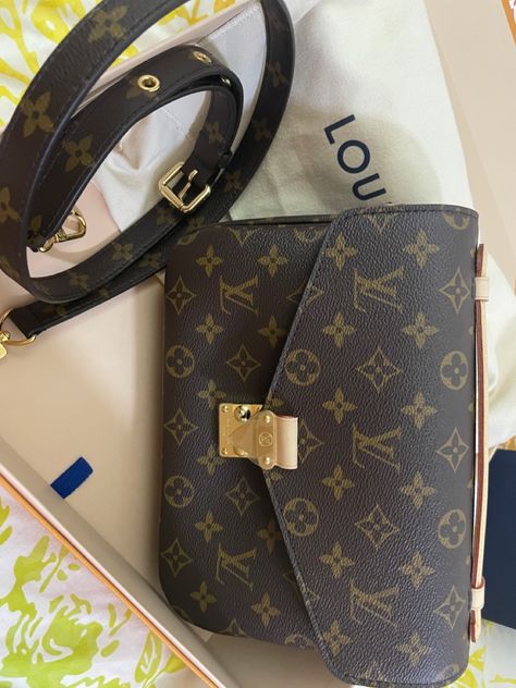 louis vuitton pochette metis Louis Vuitton Pochette Metis, Louis Vuitton Pochette, Louis Vuitton Monogram, Louis Vuitton, Monogram, Pattern