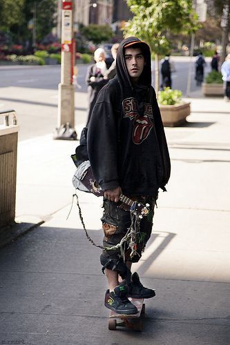 skater boy equipped with ear torture.  decks are big this summer  . Summer Character, Punk Culture, Skater Boys, Crust Punk, Mode Punk, Skater Girl Outfits, Crazy Stuff, Skate Style, Skater Boy