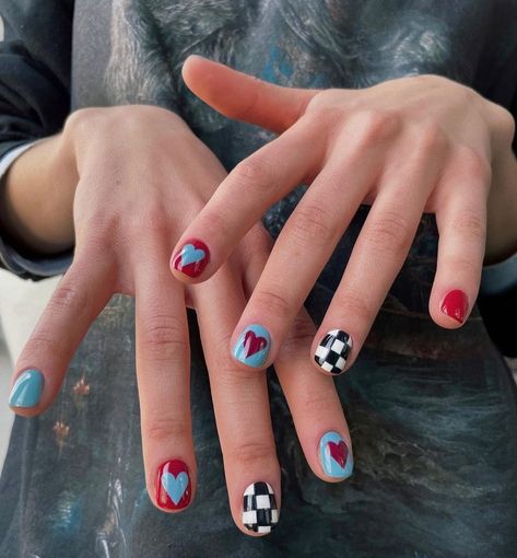 Funky Nail Art For Short Nails, Funky Nail Ideas, Minimal Nails Art, Best Nails, Punk Nails, Minimal Nails, Soft Nails, Kawaii Nails, Nails Manicure