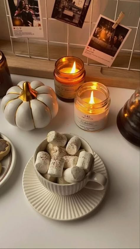 Cozy Home Autumn, Cozy Fall Vibes Aesthetic, November Fall Aesthetic, Cozy Fall Aesthetic Home, Autumn House Aesthetic, Autumn Home Aesthetic, Autumn Morning Aesthetic, Autumn Morning Coffee, Autumn Coffee Aesthetic