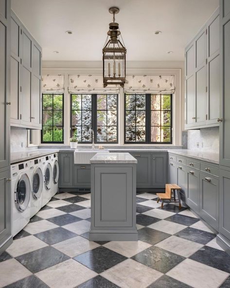 Laundry Room With Island, Perfect Laundry Room, House Laundry Room, Laundry Room Wallpaper, Dream Laundry Room, Large Laundry Rooms, Laundry Room Layouts, Modern Laundry Rooms, Laundry Room Remodel