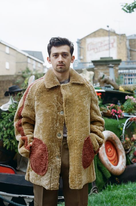 Young Dracula, Craig Roberts, Wonderland Magazine, Story Characters, Attractive Guys, Short Story, Look Alike, Dracula, Submarine