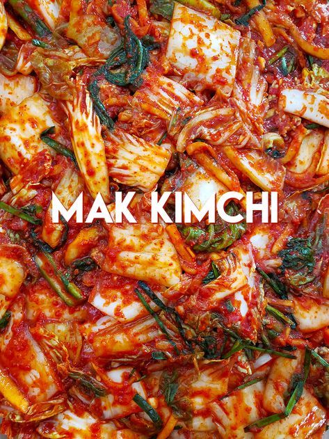 Kim Chee Recipe, Seoul Foods, Kimchi Food, Kim Chee, Seonkyoung Longest, Korean Kimchi, Pickles Recipe, Kimchi Recipe, Korean Cooking