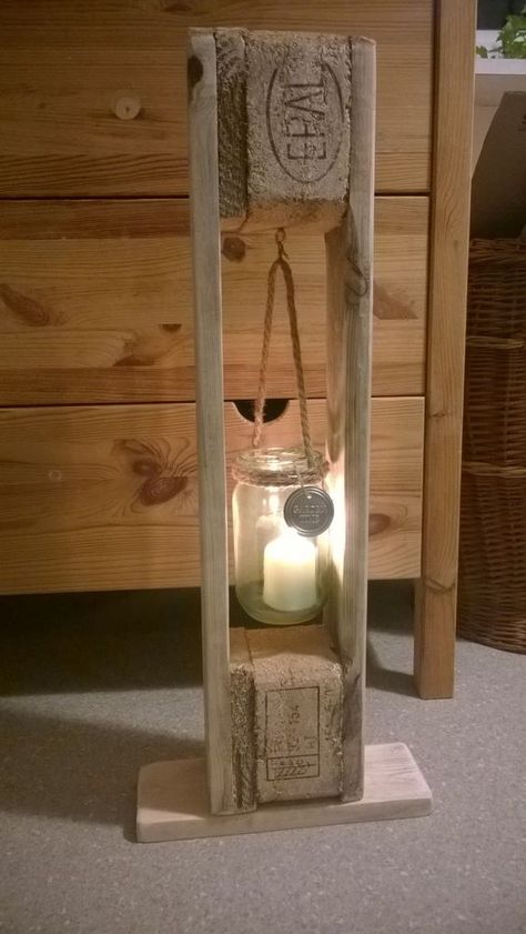 Kattokruunu Diy, Diy Candle Sticks, Diy Lampe, Pallet Bed, Hemma Diy, Diy Candle Holders, Bed Diy, Diy Chandelier, Diy Holz