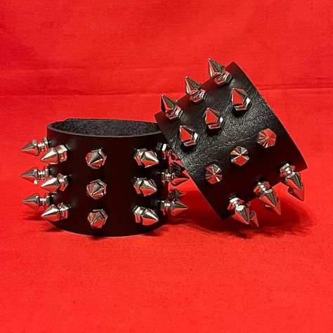 Mall goth and emo accessories Spike Accessories, Alyssa Aesthetic, Spikes Fashion, Goth Pants, Emo Accessories, Kei Visual, Gothic Bracelet, Goth Accessories, Button Bracelet