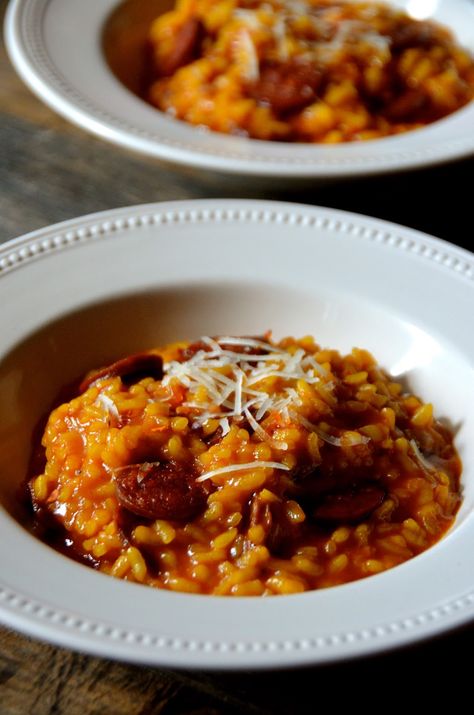 Chorizo Risotto, Entertaining Dishes, Spanish Chorizo, Queso Manchego, Manchego Cheese, Easy Rice Recipes, Arborio Rice, Crowd Pleasing Recipes, Weekend Meals