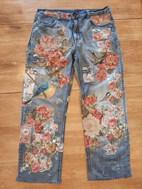 Denim Patchwork Jeans, Hippy Clothes, Hippie Jeans, Upcycle Clothing, Jeans Embellished, Clothing Upcycle, Upcycled Jeans, Altered Clothing, Flower Truck