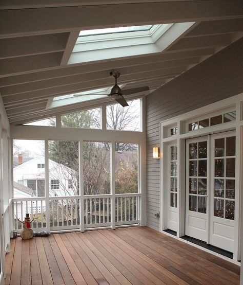 Enclosed Back Porch Ideas Sunrooms, Closed Deck Ideas, Screened Porch Decorating, 4 Season Room, 3 Season Room, Three Season Porch, Enclosed Porch, Screened Porch Designs, Sunroom Addition