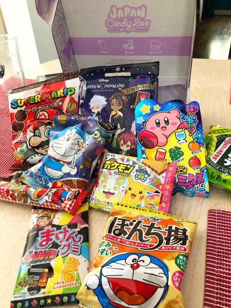 Snacks Japonais, Japanese Snack Box, Japan Snacks, Japanese Candy Snacks, Japan Candy, Korean Snacks, Kawaii Cooking, Asian Snacks, Junk Food Snacks