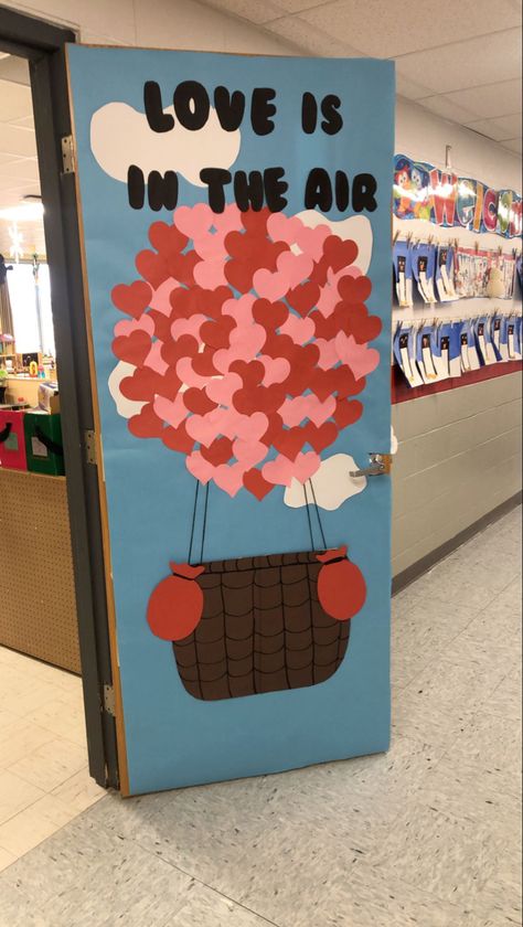 Valentines Classroom Decorations, Valentines Door Decorations Classroom, Valentines Classroom Door, Winter Door Decorations Classroom, Family Crafts Preschool, Teacher Door Decorations, Valentine Bulletin Boards, Door Decorations Classroom Christmas, Spring Crafts Preschool