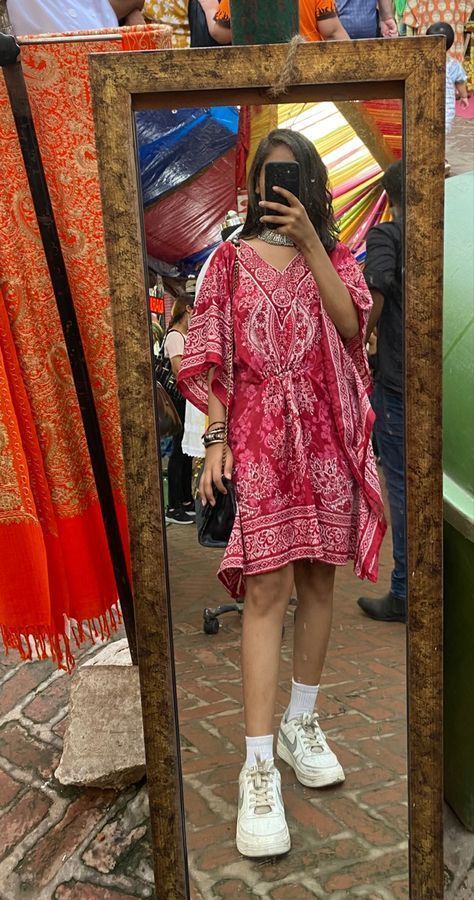 Outdoor Makeup Looks, Cotton Kurti Aesthetic, Different Patterns Outfits, Indian Boho Fashion Outfits, Desi Casual Outfits Aesthetic, Earth Themed Outfits, Modern Boho Outfit Aesthetic, What To Wear In Jaipur, Outfit For Jaipur Trip