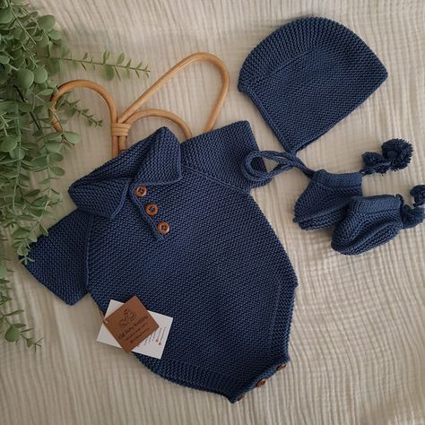 Baby Boy Clothes Coming Home, Knitted Baby Clothes, Organic Cotton Baby Clothes, Baby Boy Gift 🌟 Newborn Organic Cotton Hand-Knit Romper Set This organically knitted romper set, crafted with love, brings comfort and elegance together for your little angels. Made with entirely natural and soft organic cotton threads, this romper delicately embraces your baby's sensitive skin. ✨ Features: 🍼 Includes romper, hat, and booties. 🌈 Romper sleeves can be customized to your preference - short or long. Newborn Baby Boy Gifts, Organic Cotton Baby Clothes, Cotton Baby Clothes, Baby Kleidung, Surprise Baby, Crochet Romper, Cool Baby, Baby Boy Clothing Sets, Baby Boy Gift