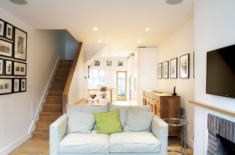 With Two Kids in Tow, Couple Keeps Fitler Square Home Clean & Simple - Curbed Philly Rowhouse Interior, Philly Rowhome, Home Inside Design, Small House Interior, Small House Interior Design, House Interior Design, Interior Design Photos, Inside Design, House Design Photos