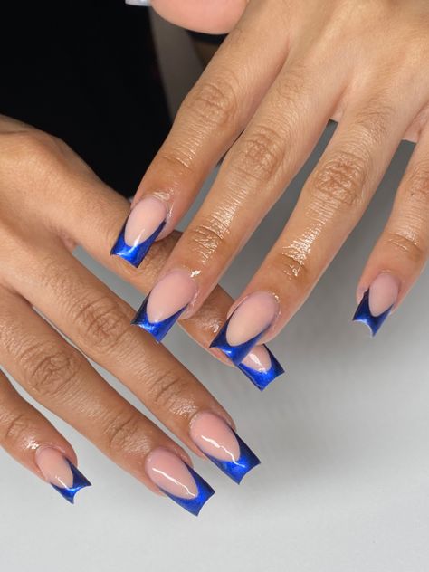 Prom Nails Acrylic Classy Blue, Dark Blue French Tip Acrylic Nails, French Blue Chrome Nails, Metallic Blue French Nails, Navy Blue Chrome French Tip, Chrome Royal Blue Nails, Blue Metallic French Tip Nails, Navy Blue Chrome French Tip Nails, Blue Chrome French Tip Nails Square