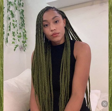 Dark Green Braids, Green Knotless Braids, Green Knotless, Green Braids, Afro Styles, Medium Box Braids, Braids Ideas, Dreads Girl, African Tops