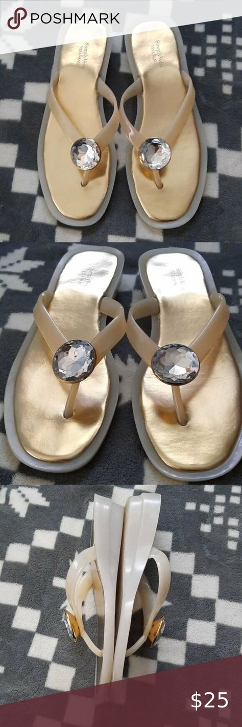 Simply Vera Vera Wang Beige Diamond EmbellishmentFlip Flop Sandals Size 7