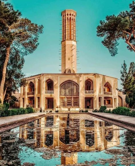 UNESCO World Heritage site The historic Dolatabad Garden, #Yazd-#Iran. It dates back to 1747 and features the tallest windcatcher in Iran.#Iran #irantravel #visitiran #irantraveling #art #architecturalphotography #tourism_iran #travel #artandall #architecture Yazd Iran Architecture, Yazd Iran Photography, Windcatcher Architecture, Persian Castle, Wind Tower, Iran Architecture, Ancient Persian Architecture, Yazd Iran, Iran Tourism