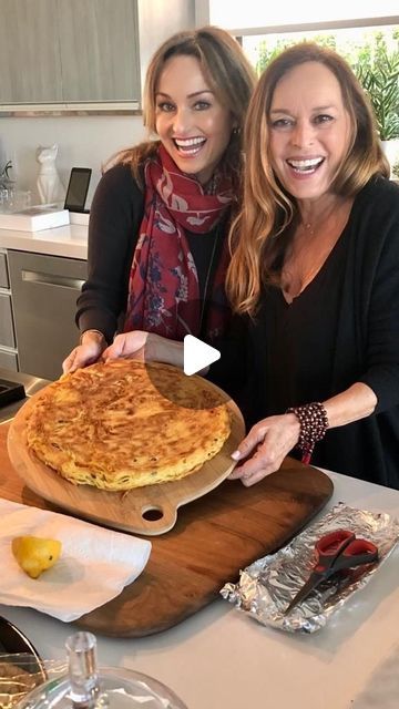 Giadzy on Instagram: "This Pasta Pizza was one of Giada’s favorite growing up, and it’s one of @veronicadelaurentiis ’ specialties to this day! Use virtually any leftover pasta to create this dish, and you can customize it by throwing in whatever cheese or veggies you might have on hand.

Tap the link in our bio for our Pizza di Spaghetti #recipe!

#giadadelaurentiis #giadzy #italy #italianfood #italiancooking #pasta #pastarecipe #spaghetti #pizza" Nonnas Recipes, Pizza Spaghetti, Spaghetti Pizza, Fried Pasta, Giada Recipes, Meat Lovers Pizza, Lobster Dishes, Recipes Pizza, Friday Dinner