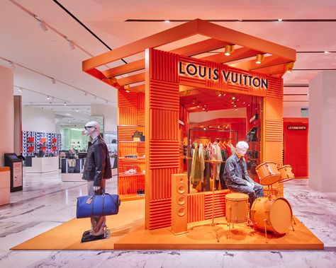 Pop Up Booth Design, Pop Up Store Concept, Store Merchandising, Event Booth Design, Popup Shop, Store Experience, Event Booth, Louis Vuitton Store, Carnival Theme