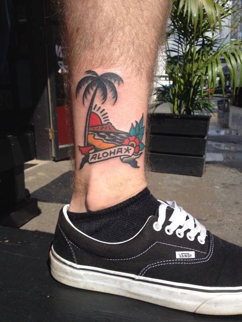 Old School Hawaii Tattoo, Sailor Jerry Hawaii Tattoo, Old School Tattoo Sailor, Tattoo Sailor, Hawaii Tattoo, Sailor Jerry Tattoo, Desenhos Old School, Hawaii Tattoos, Sailor Jerry Tattoos