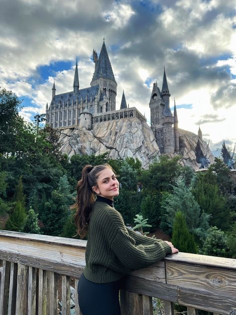 Universal Studios Japan Outfit, Hogwarts Orlando, Harry Potter Japan, Disney World Photo Ideas, Universal Studios Orlando Trip, Universal Hollywood, Universal Studios Outfit, Disney Outfits Women, Hollywood Aesthetic