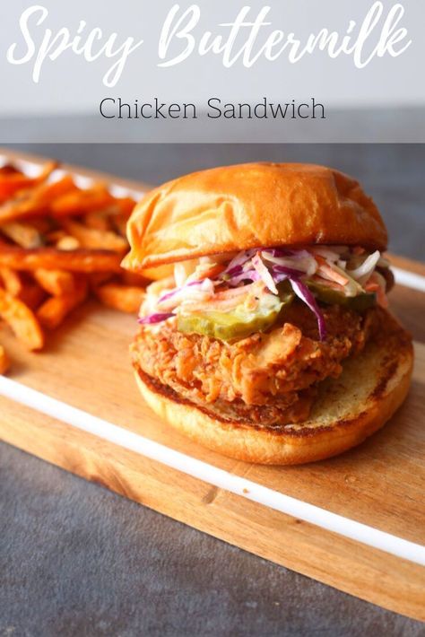 Savory Coleslaw, Buttermilk Chicken Sandwich, Buttermilk Fried Chicken Sandwich, Sweet Corn Salad Recipe, Chicken Buttermilk, Chicken Breast Dishes, Sandwich Torte, Spicy Chicken Sandwich, Cacciatore Recipes