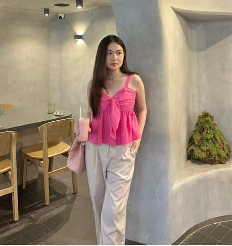 peplum top bow ribbon pink trousers viva magenta empire waistline shirt tank top summer casual scandinavian tote bag outfit inspo idea style trend 2023 pink drink Peplum Top Outfits 2023, Pink Peplum Top Outfit, Sando Top Outfit, Magenta Top Outfit, Pink Tote Bag Outfit, Magenta Outfit Ideas, Peplum Top Outfits Casual, Peplum Outfits, Pink Top Outfit